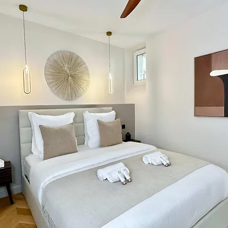Gare Du Nord - Prestige Family For 6 * Paris